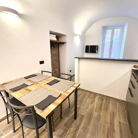 Apartment Arnaldo 10 - Sanremo